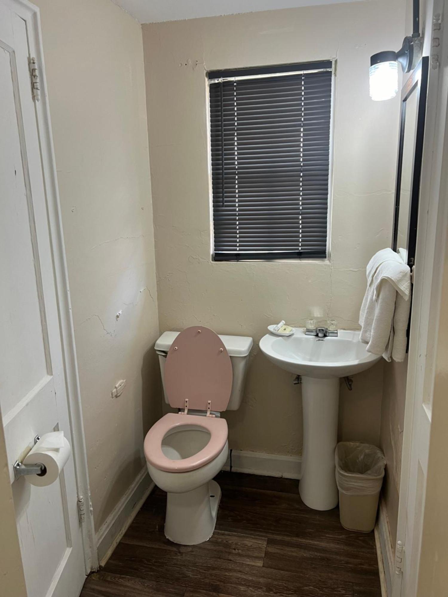 Shiloh Turbeville Inn & Suites-I95 מראה חיצוני תמונה