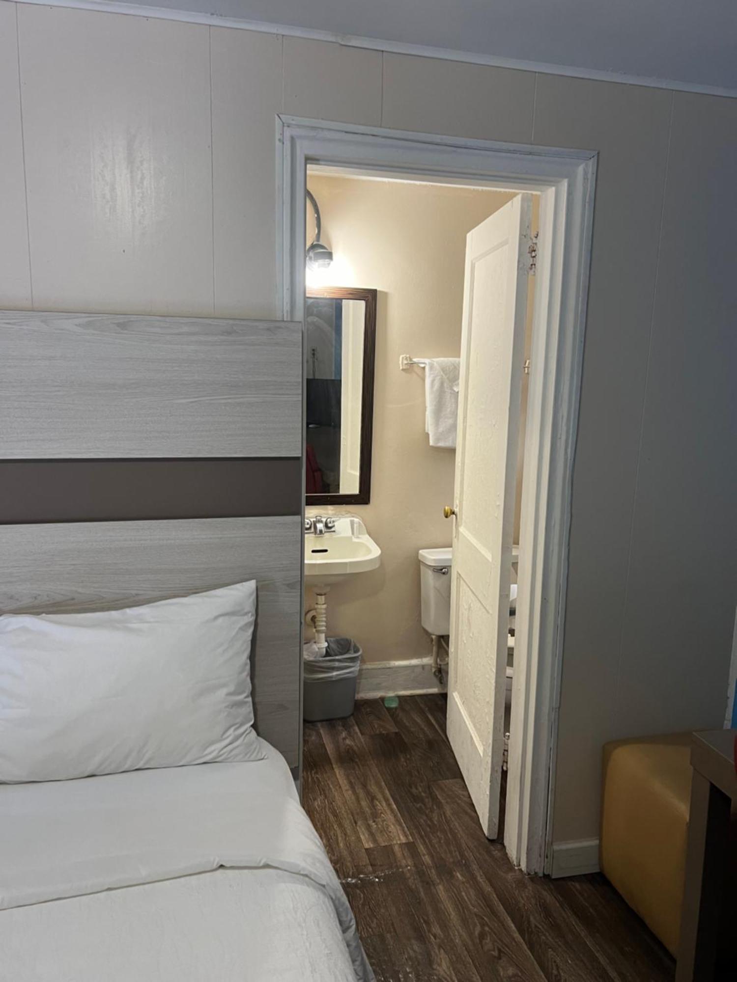 Shiloh Turbeville Inn & Suites-I95 מראה חיצוני תמונה